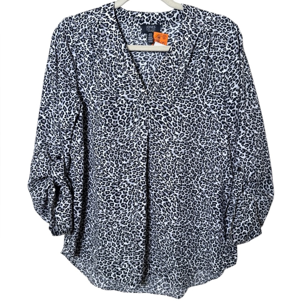 🍁 Jones New York Black and White Animal Print Blouse